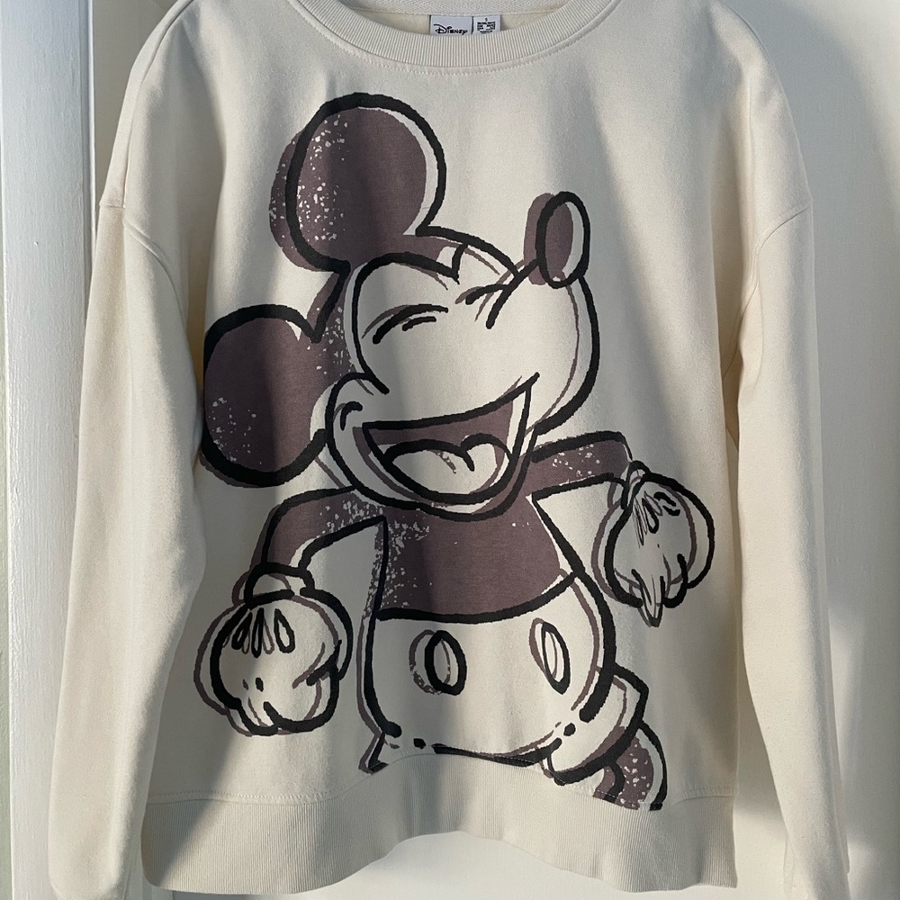 Disney Mickey Mouse sweatshirt beige size smalll